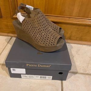 Pierre Dumas Taupe Wedge
